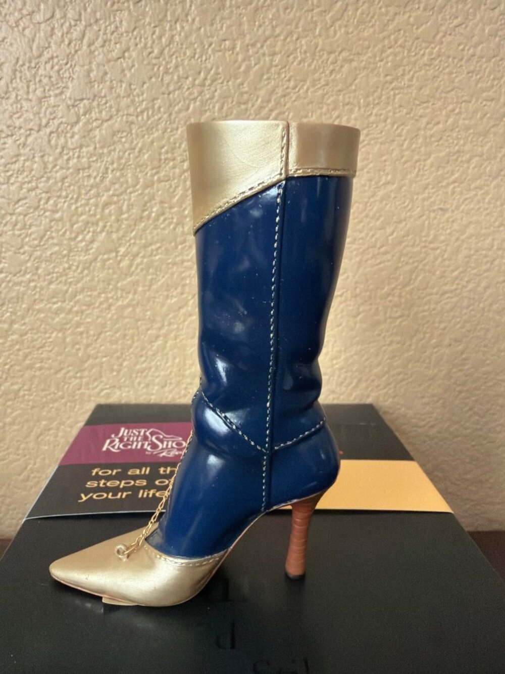 2 X Just the Right Shoe Raine Groovy Baby & Watch Your Step Boots Lot Y2K NEW - Picture 10 of 13